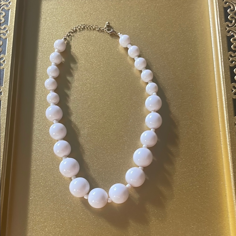 Vintage White Beaded Choker Necklace